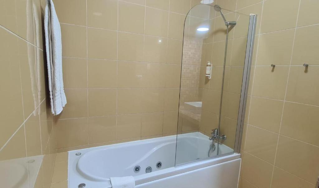 Hotel Praia Sol Куартейра Екстериор снимка