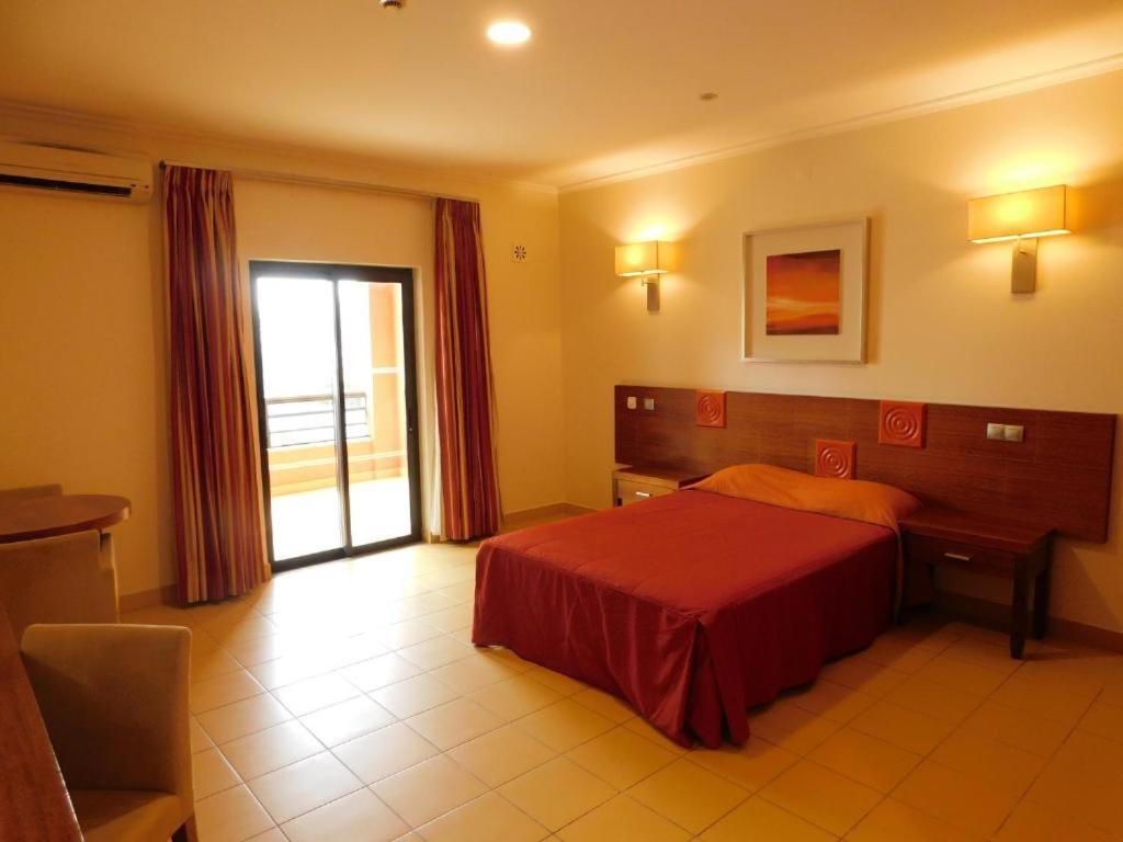Hotel Praia Sol Куартейра Екстериор снимка