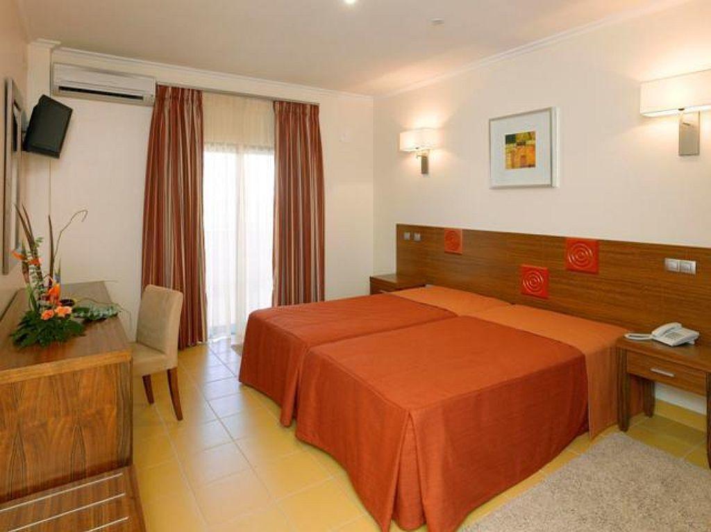 Hotel Praia Sol Куартейра Екстериор снимка