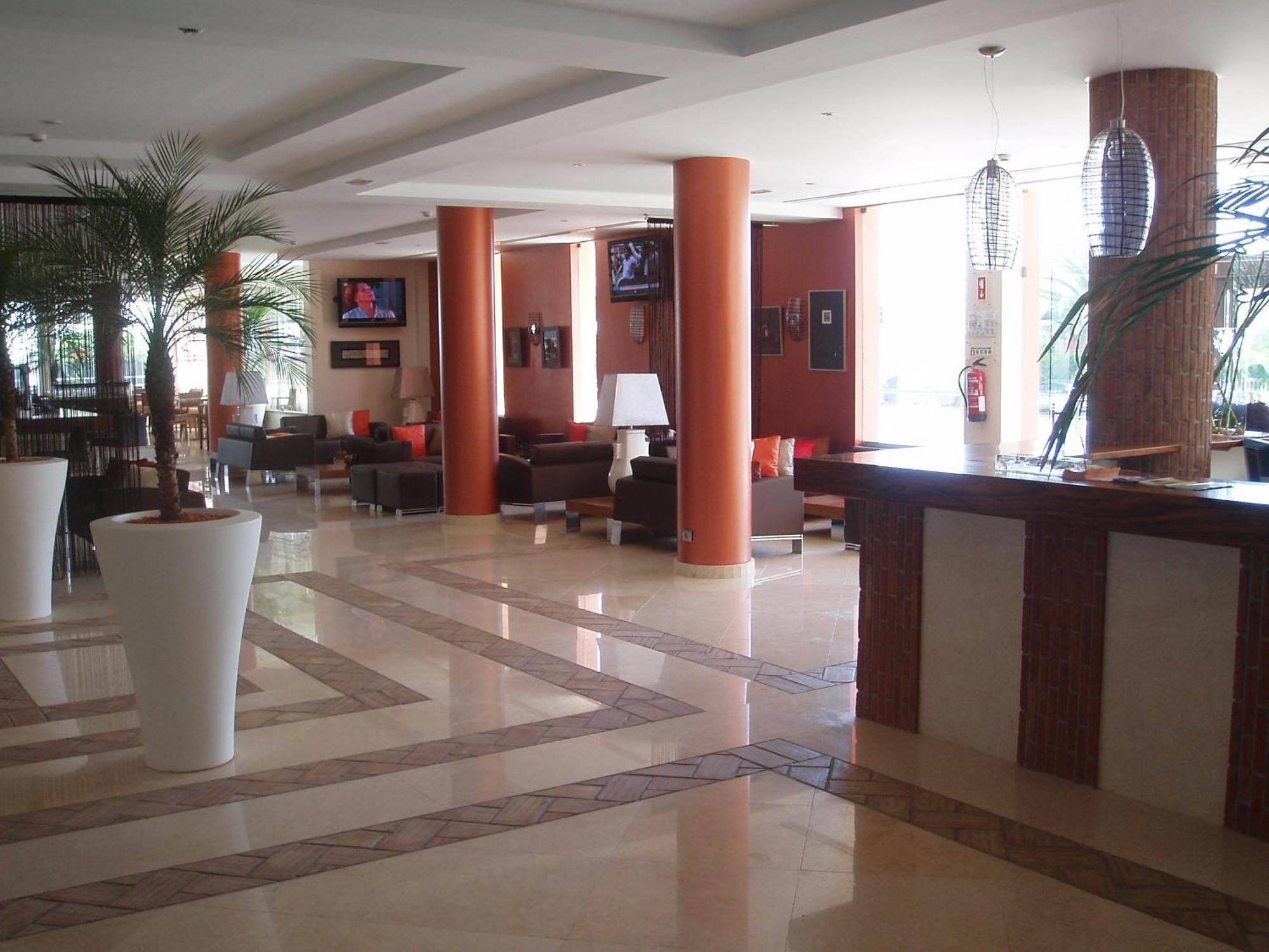 Hotel Praia Sol Куартейра Екстериор снимка